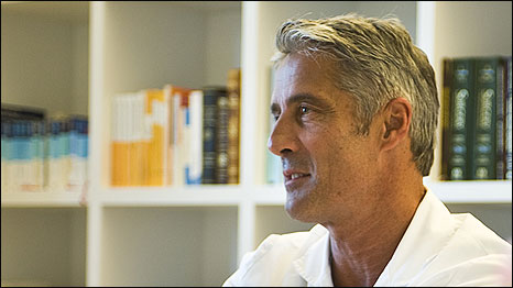 Dr Enrique Steiger