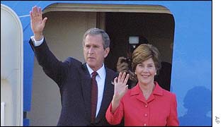 George and Laura Bush touch down in Moscow 23 May 2002