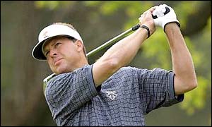 Bob Tway in action at Muirfield Village