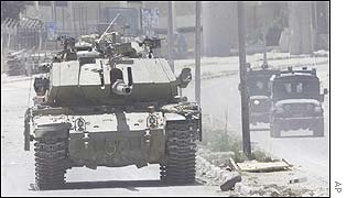 Israeli tanks and jeeps enter Bethlehem