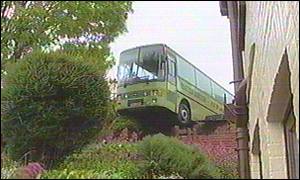 Bus hanging off cliff in Isle of Wight