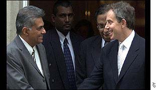Sri Lankan Prime Minister meets Tony Blair at Downing Street