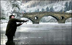 Angler casting   PA