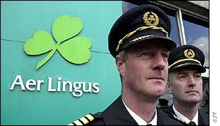 Aer Lingus pilots picket company offices