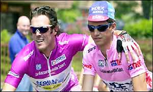 Stage winner Mario Cipollini and overall winner Paolo Savoldelli