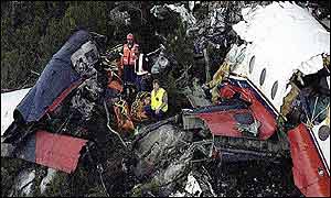 Rescue workers at the scene in the Outeniqua mountains
