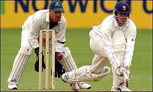 Flower sweeps for runs against Batty