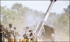 Tamil Tiger gunners fire heavy artillery