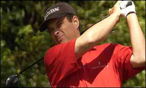 Bogeys cost Loren Roberts dear