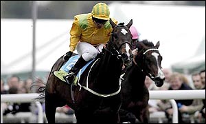 Fight Your Corner wins the Chester Vase