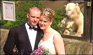 Marriage at Edinburgh Zoo
