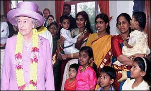 The Queen meets Hindu worshippers