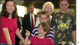 Gracia Burnham arrives in Kansas 