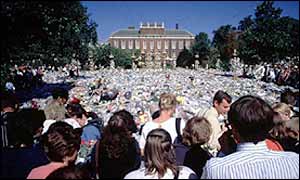 Crowds gather outside palace