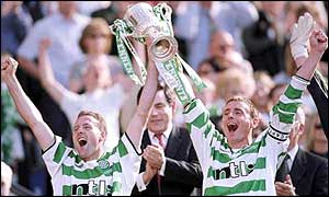 Former Celtic captain Tommy Boyd (r) celebrates the 2001 Scottish Cup final victory with team-mate Paul Lambert
