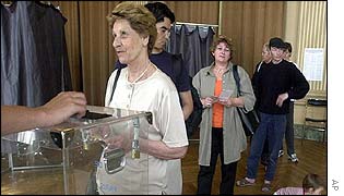 Woman votes in French election