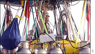 Steve Fossett as his balloon takes off