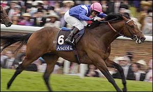 Malhub races to victory in the Golden Jubilee Stakes