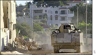 Israeli tank outside Yasser Arafat's headquarters in Ramallah