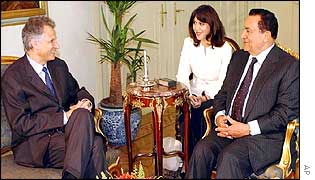 Dominique de Villepin and Egyptian President Hosni Mubarak