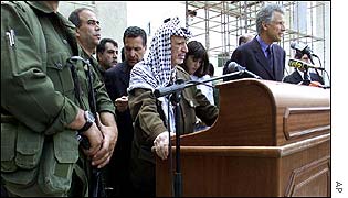 Yasser Arafat with French Foreign Minister Dominique de Villepin