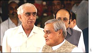 Jaswant Singh with Indian Prime Minister Atal Behari Vajpayee