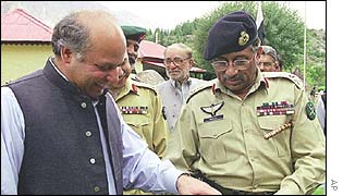 Sharif (left) and Musharraf