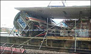 The stricken carriage is lifted from Potters Bar station