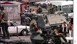Soldiers in Sidon after an earlier clash 