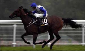 Kevin Darley guides Riberac to victory in the William Hill Mile at Goodwood in July 2001
