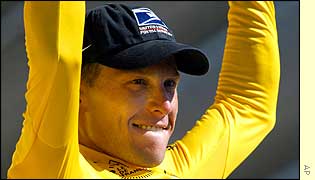 Lance Armstrong wins his fourth straight Tour de France