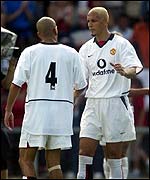 Manchester United team-mates Juan Sebastian Veron and Rio Ferdinand