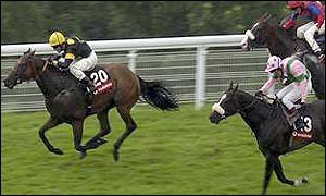 Chris Catlin rides Bond Boy to victory