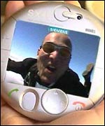 Round video phone