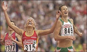 O'Sullivan (right) picked up silver behind Paula Radcliffe in the 10,000m