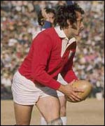 Gareth Edwards in action for the British Lions