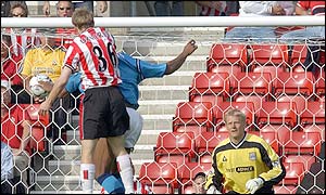 Brett Ormerod  heads Southampton into the lead after two minutes