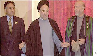 President Karzai (R) with President Khatami of Iran (C) and President Musharraf of Pakistan 
