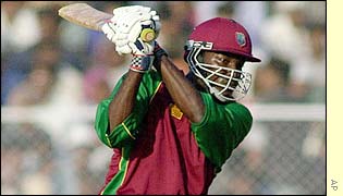 Chris Gayle hit five sixes and 12 fours in his innings of 140