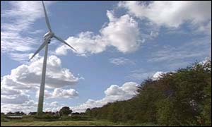 Wind turbine mast