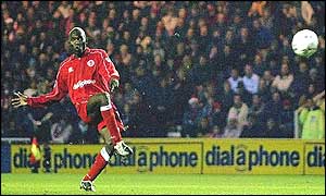 Middlesbrough midfielder Geremi scores direct from a free-kick