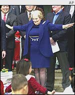 Former Secretary of State Madeleine Albright in Pyongyang in 2000