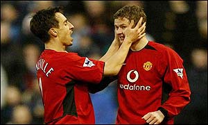 Gary Neville congratulates Solskjaer as he seals victory for Man Utd after 55 minutes