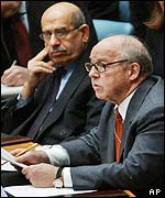 Weapons inspectors Hans Blix (r) and Mohamed ElBaradei