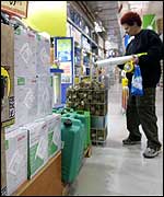 Israeli shopper