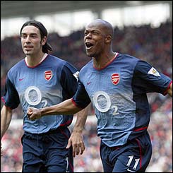Robert Pires and Sylvain Wiltord celebrate Wiltoord's opener against Middlesbrough 