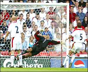 David James can't stop Vladimir Janocko's free-kick going in