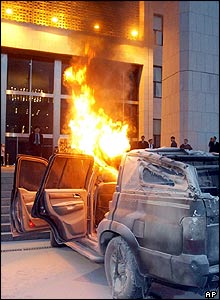 Crashed jeep outside parliament