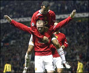 Wayne Rooney and Ryan Giggs