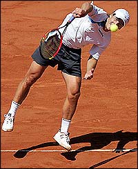 Gaudio serve